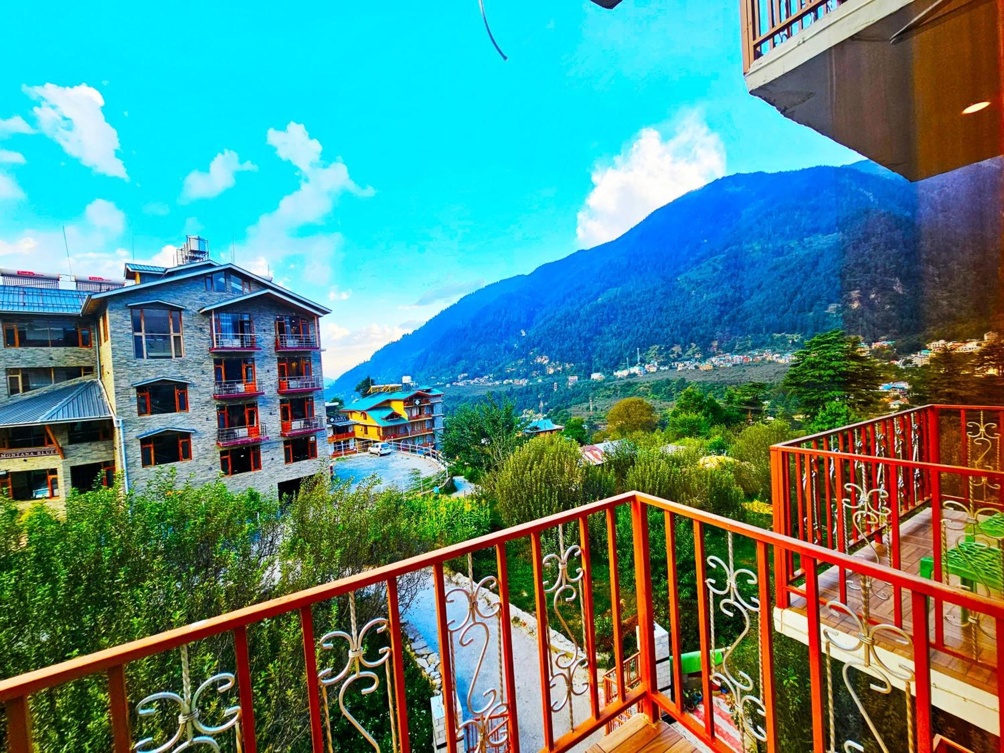 Hotel Marina Heights - Manali (Himachal Pradesh), Manali