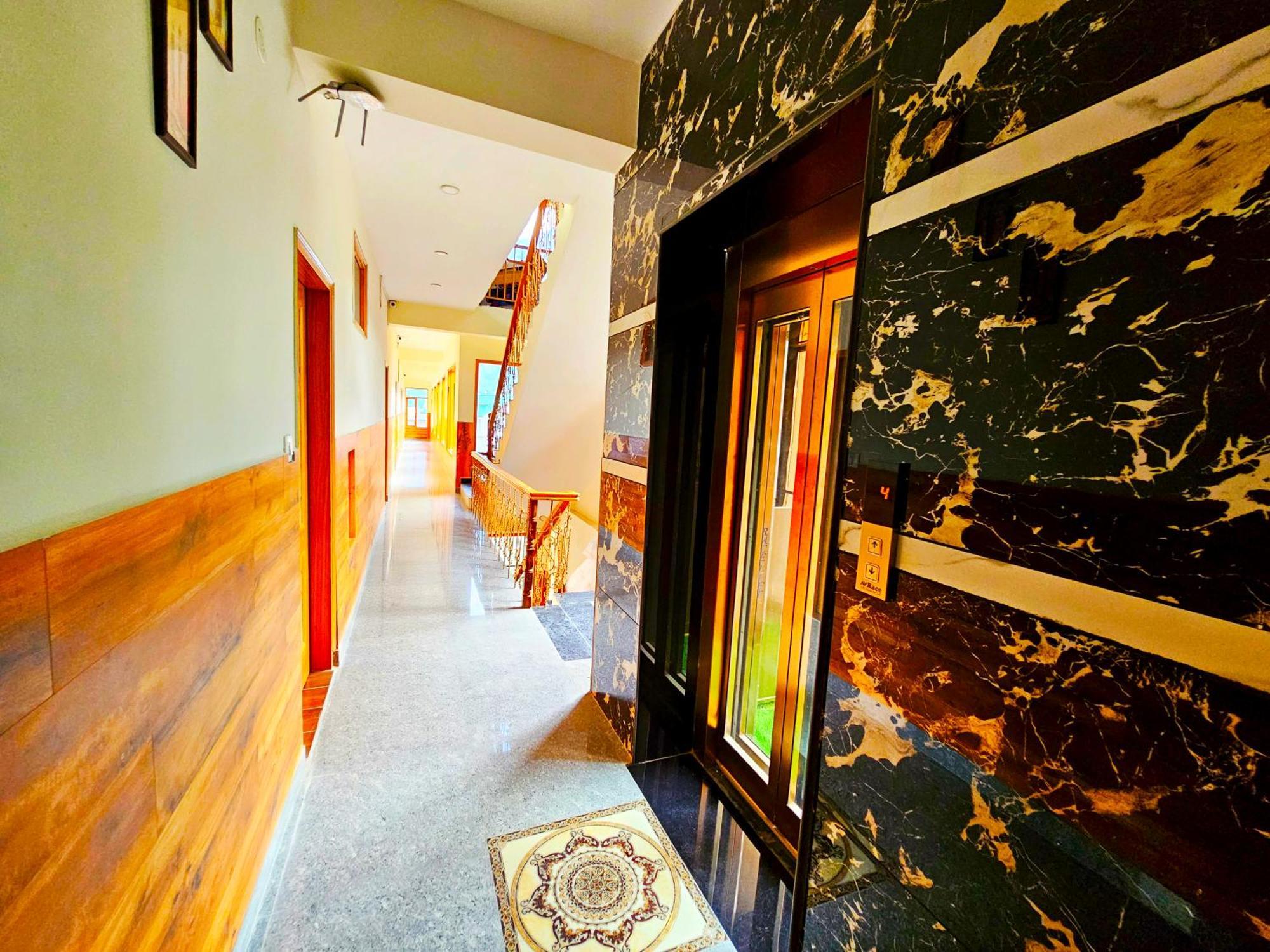 Hotel Marina Heights - Manali (Himachal Pradesh) — Photos 3